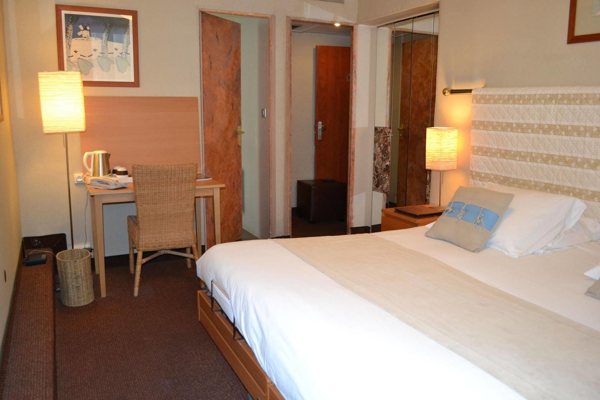 Saint Ferreol Hotel Marseille Bagian luar foto